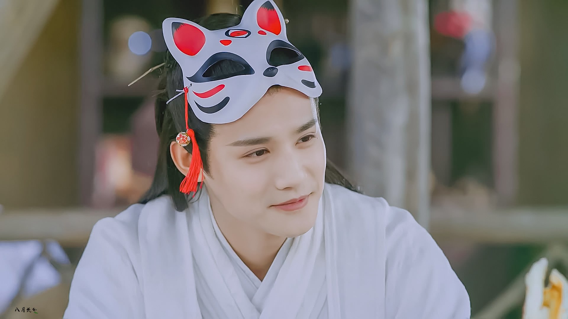 伊朗骑手阿里·巴赫蒂亚里在巴黎奥运会上与“Shahram”马匹共同夺得障碍赛银牌,展现默契配合。