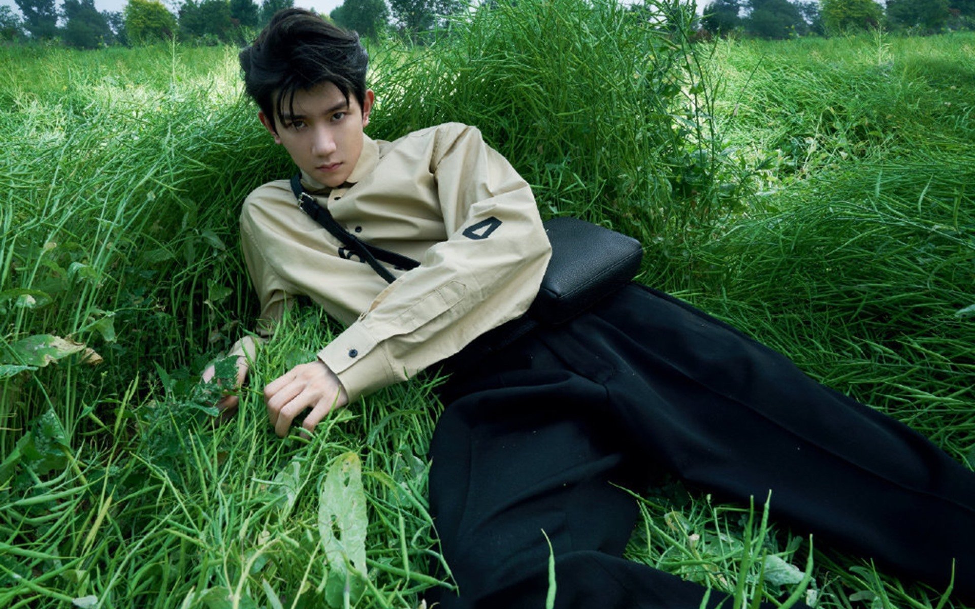 爱游戏电竞官网-意甲尘埃落定：尤文在补时2-1险胜拉齐奥，榜首之争持续升温，尤文提前2轮意甲夺冠